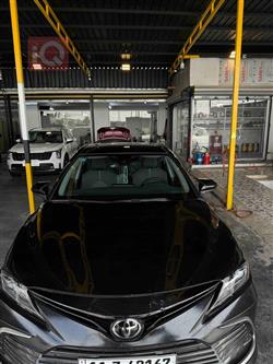 تۆیۆتا کامری